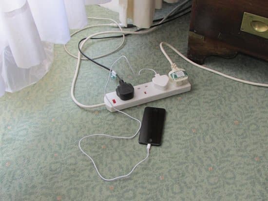 Extension Lead in the room - Picture of The Hand Hotel, Llangollen - Tripadvisor