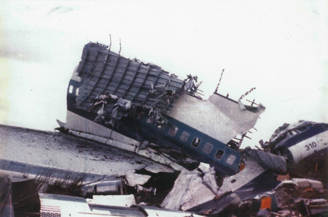 Lights in the Darkness: The crash of Eastern Air Lines flight 401 | by Admiral Cloudberg | Medium