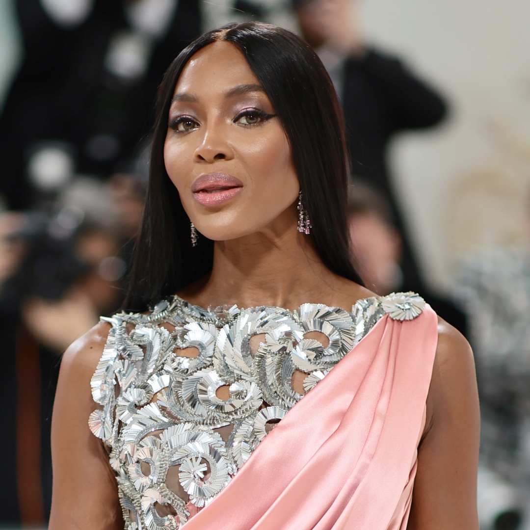 Naomi Campbell's Hair at Milan Fashion Week Was High Drama | Marie Claire