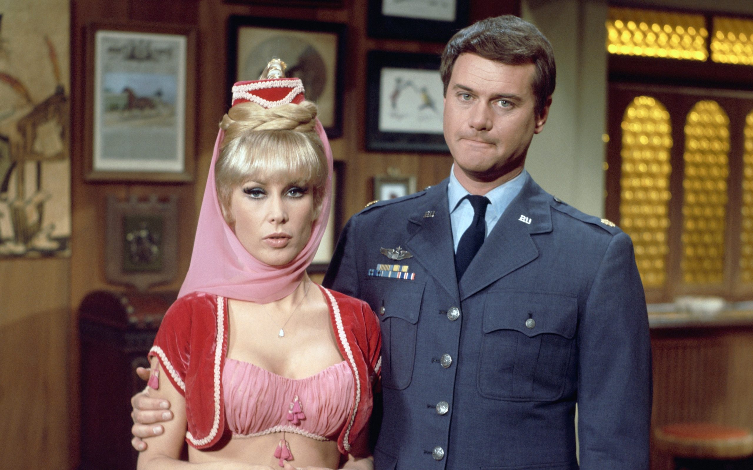I Dream Of Jeannie': The Complete Series Blu-Ray Review - Classic Sitcom  Holds Up After All Of These Years