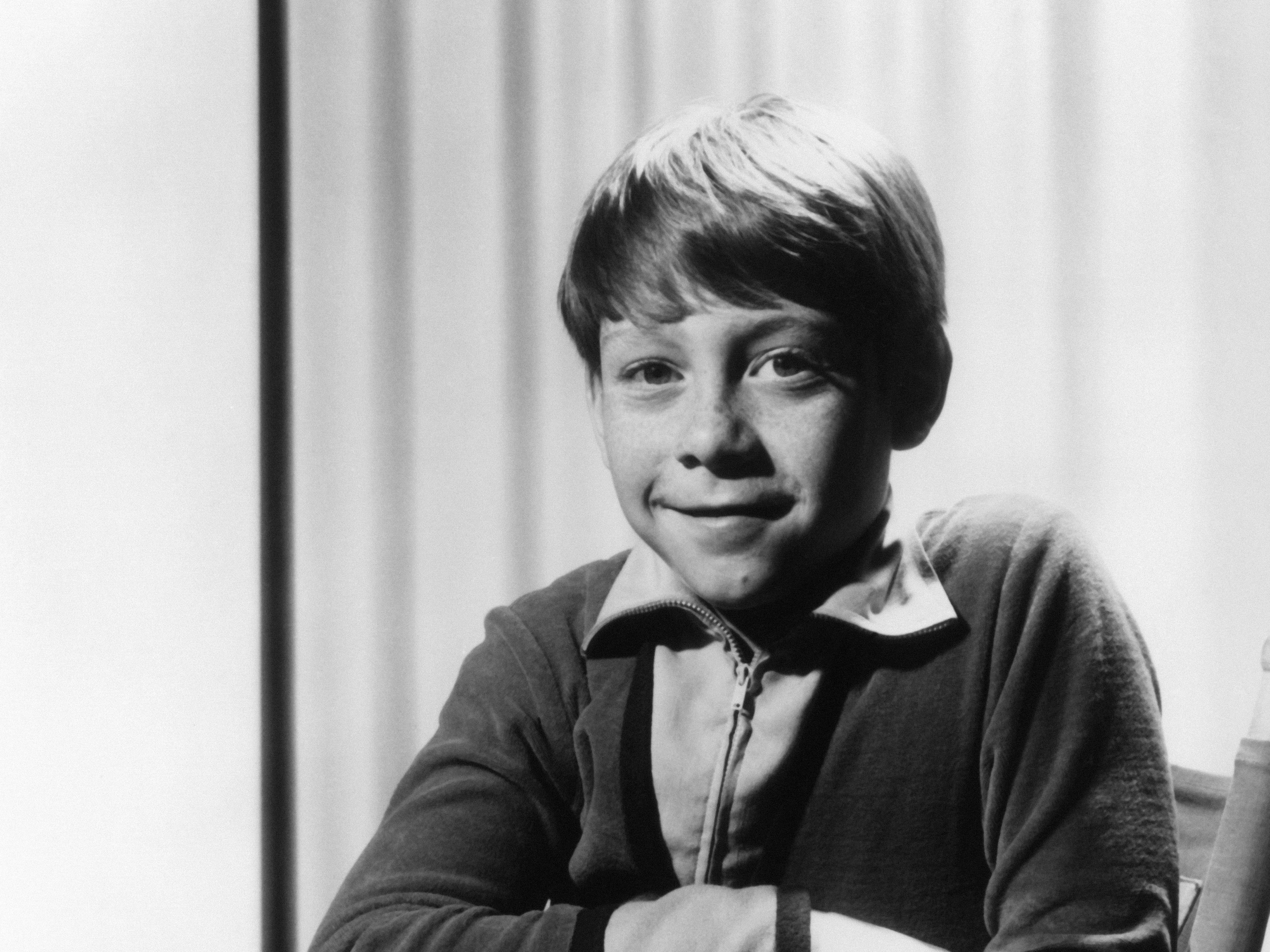 Beloved 'Lost in Space' Child Star, 71, is Unrecognizable - Parade