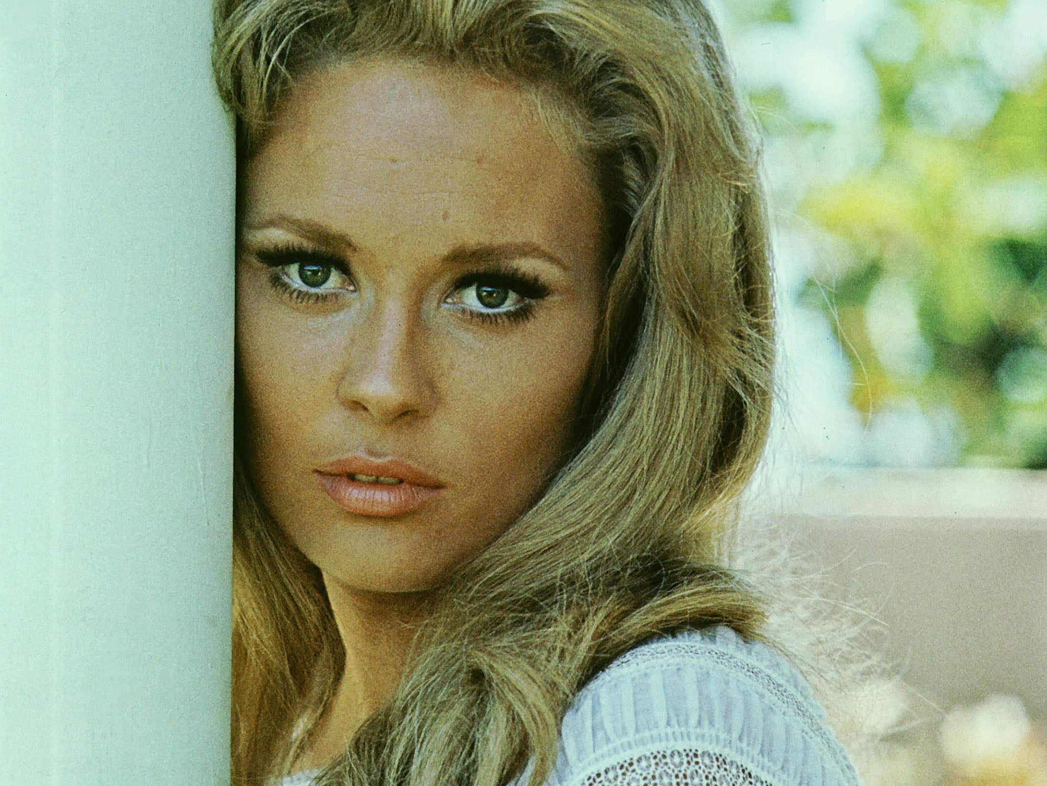A label I dislike? Difficult': Why has the Faye Dunaway myth overshadowed her genius? | The Independent