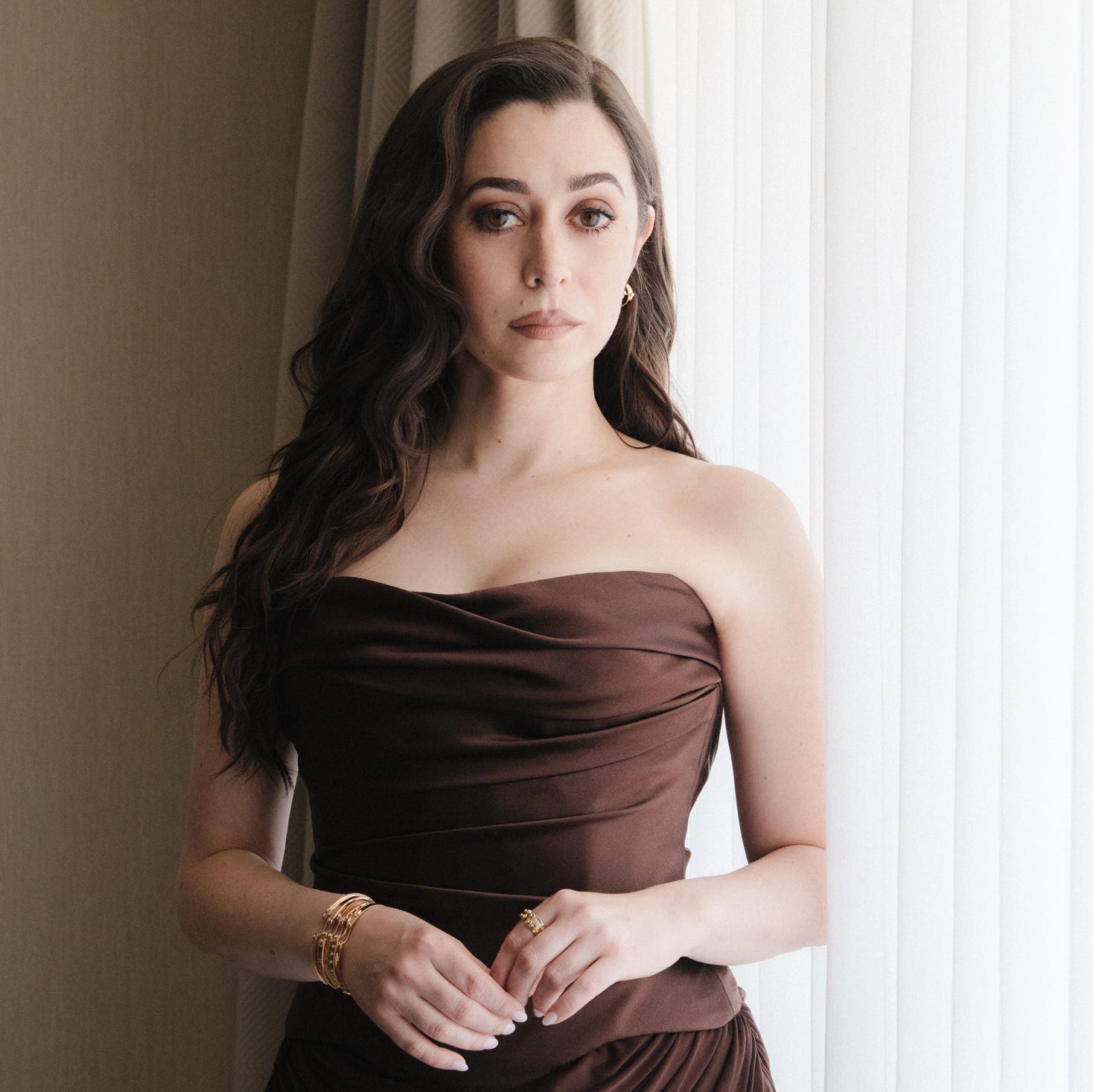 See Cristin Milioti Get Ready for Independent Spirit Awards 2025