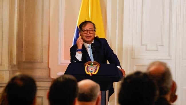 Colombia's president summoned to court over corruption probe