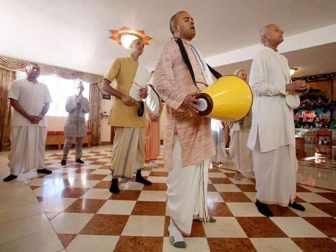 Tucson's Hare Krishna community opts for spiritual living in material world