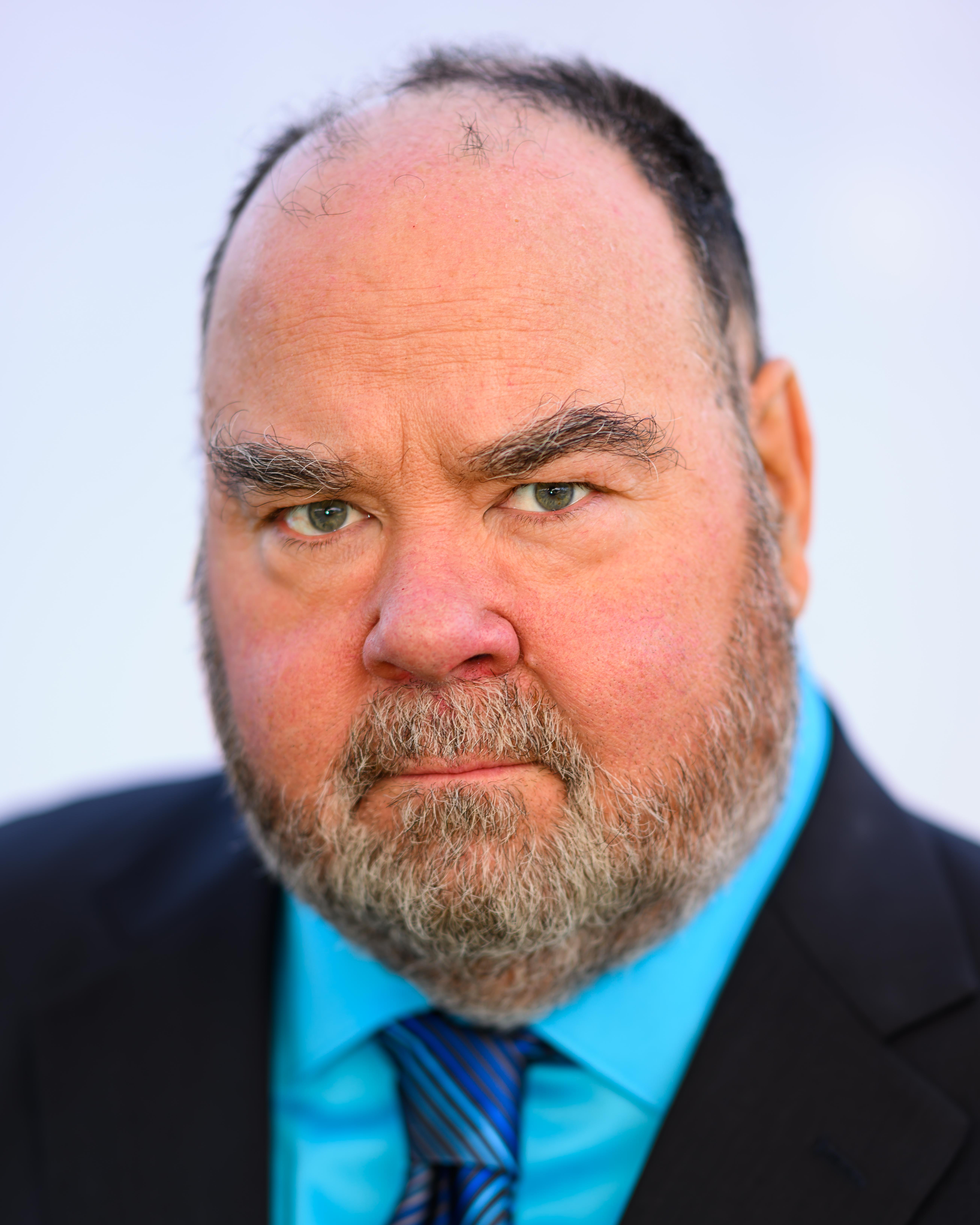 E.E. Bell - Photos - IMDb