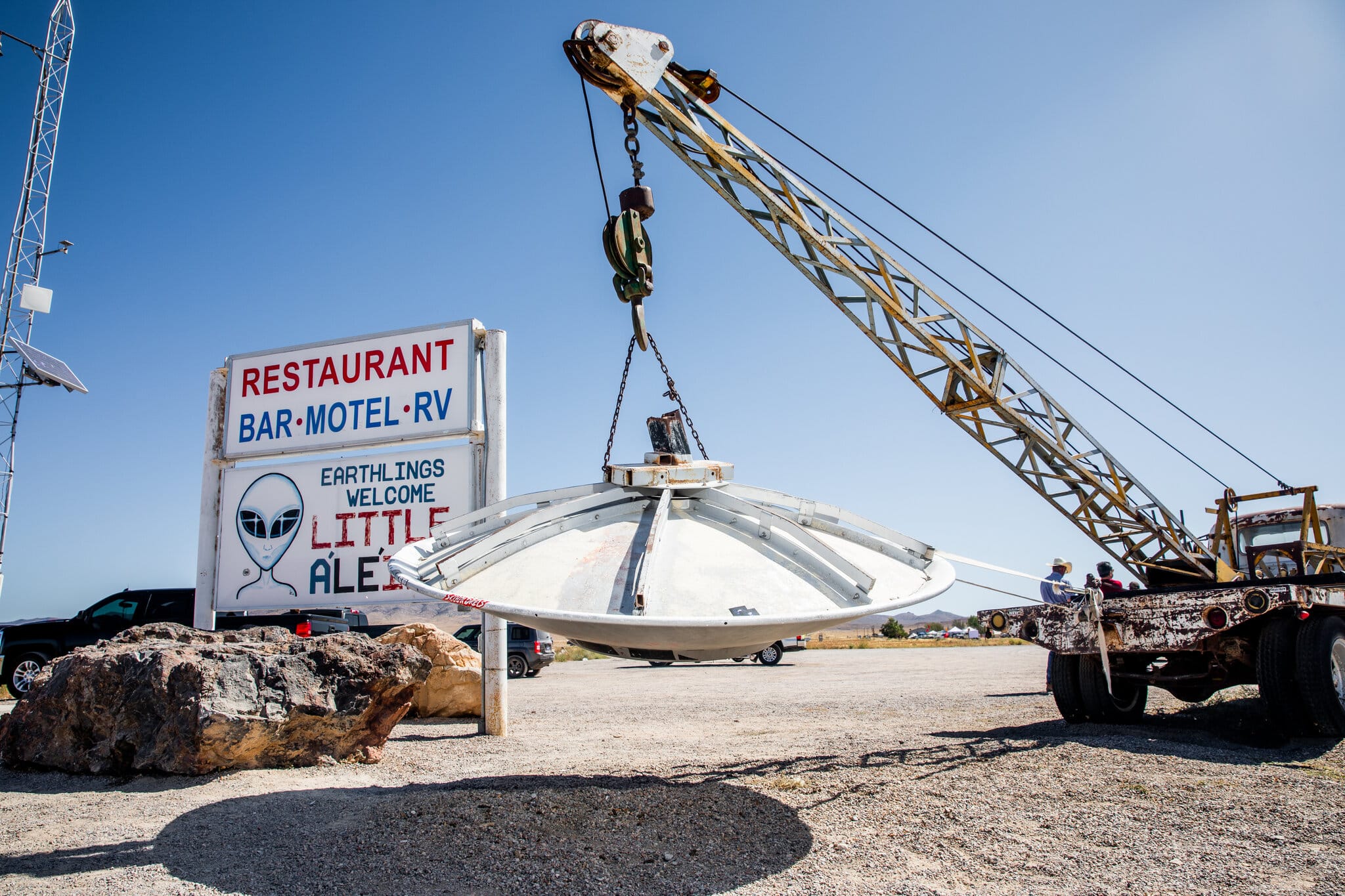 U.F.O.s: Why the Truth Has Not Always Been Out There - The New York Times