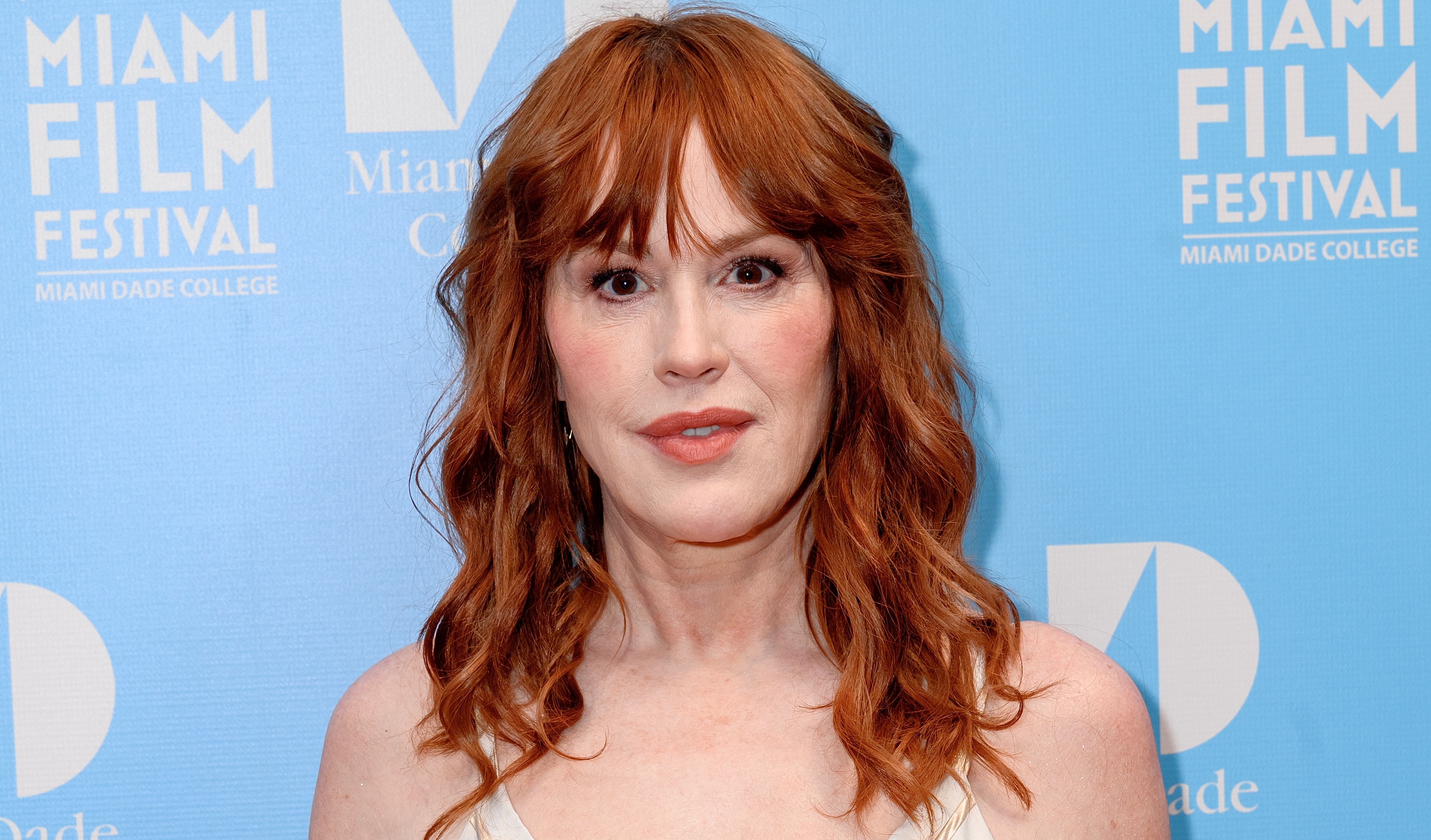 Molly Ringwald Steps Out for Rare Red Carpet Appearance With Her  14-Year-Old Twins - Parade