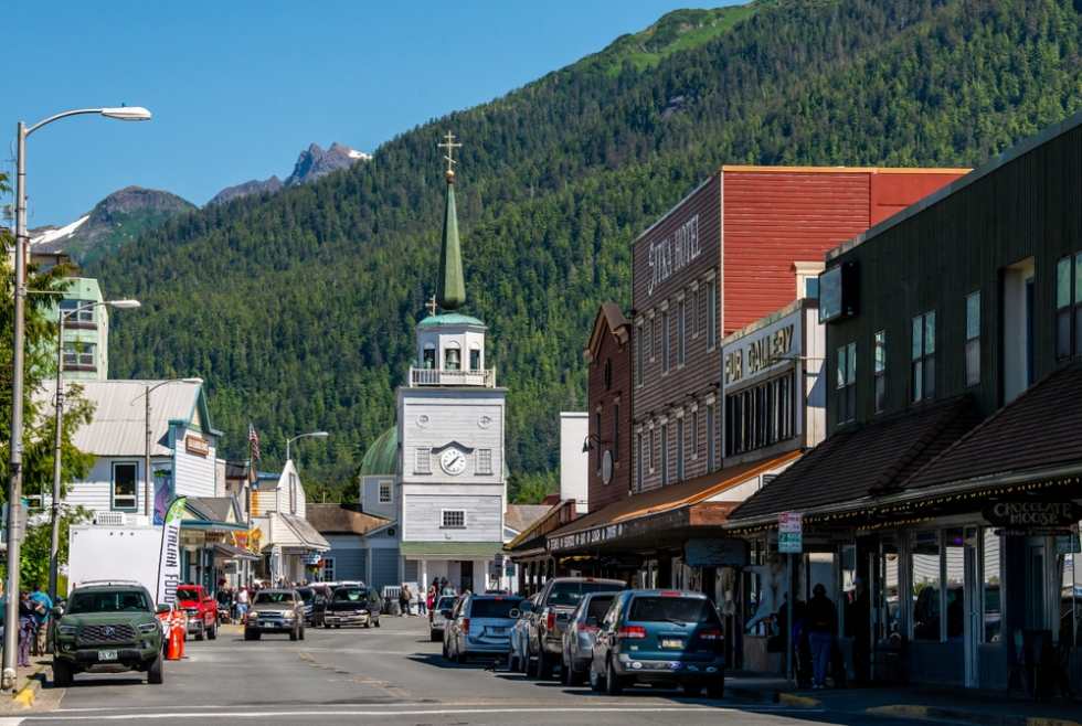 12 Largest Cities in Alaska [2025]