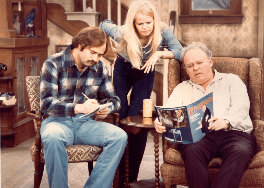 5 iconic pieces of furniture in movies and TV - KESQ