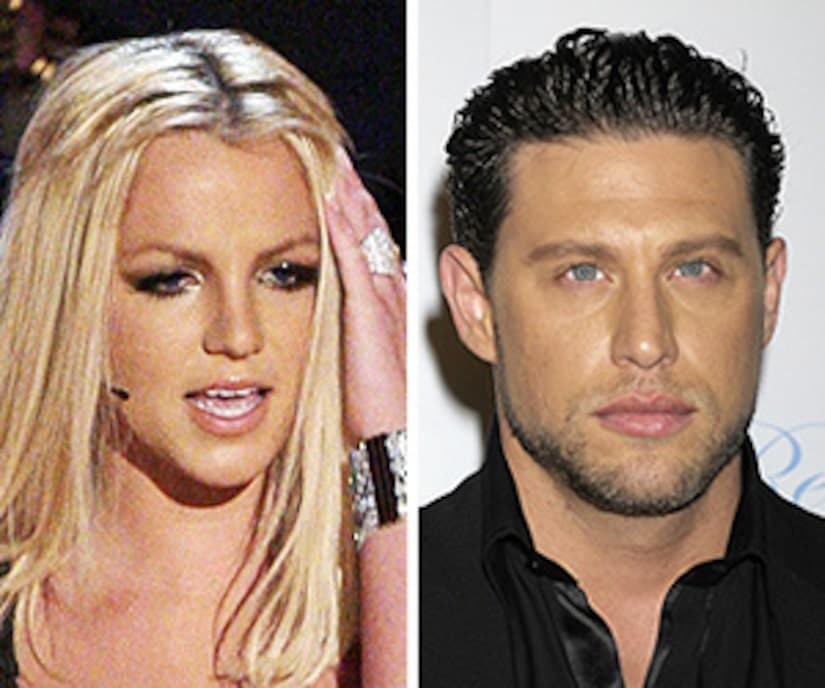 J.R. Rotem: 'No Truth' to Brit Pregnancy Rumors