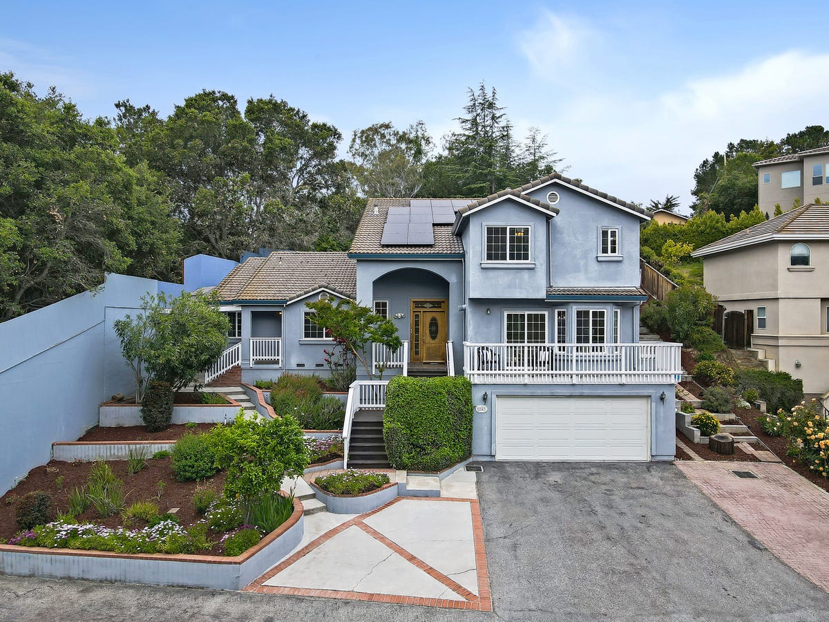 An Early Mark Zuckerberg Address Is up for Sale: Photos - Business Insider