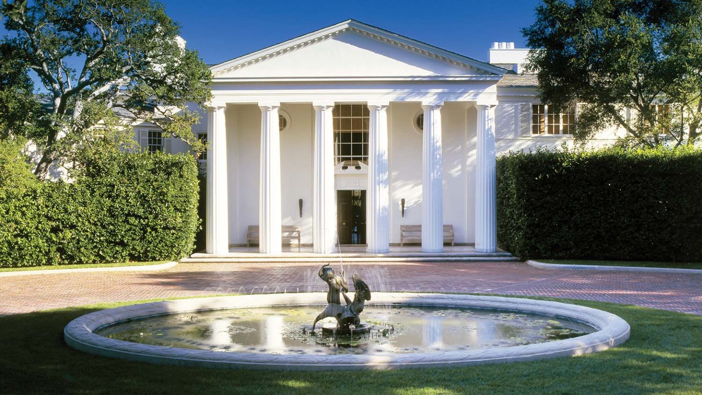 Jeff Bezos' $165M Home and Why New Moguls Love Old Hollywood Estates