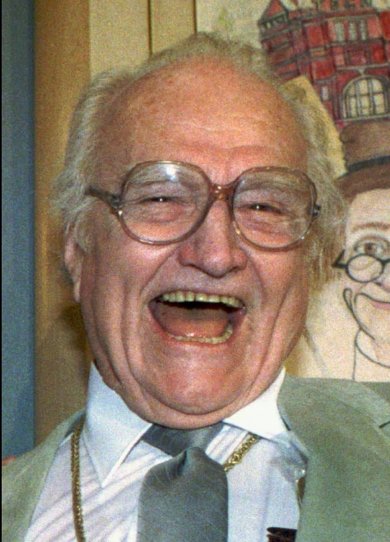 Red Skelton Obituary - Death Notice and Service Information