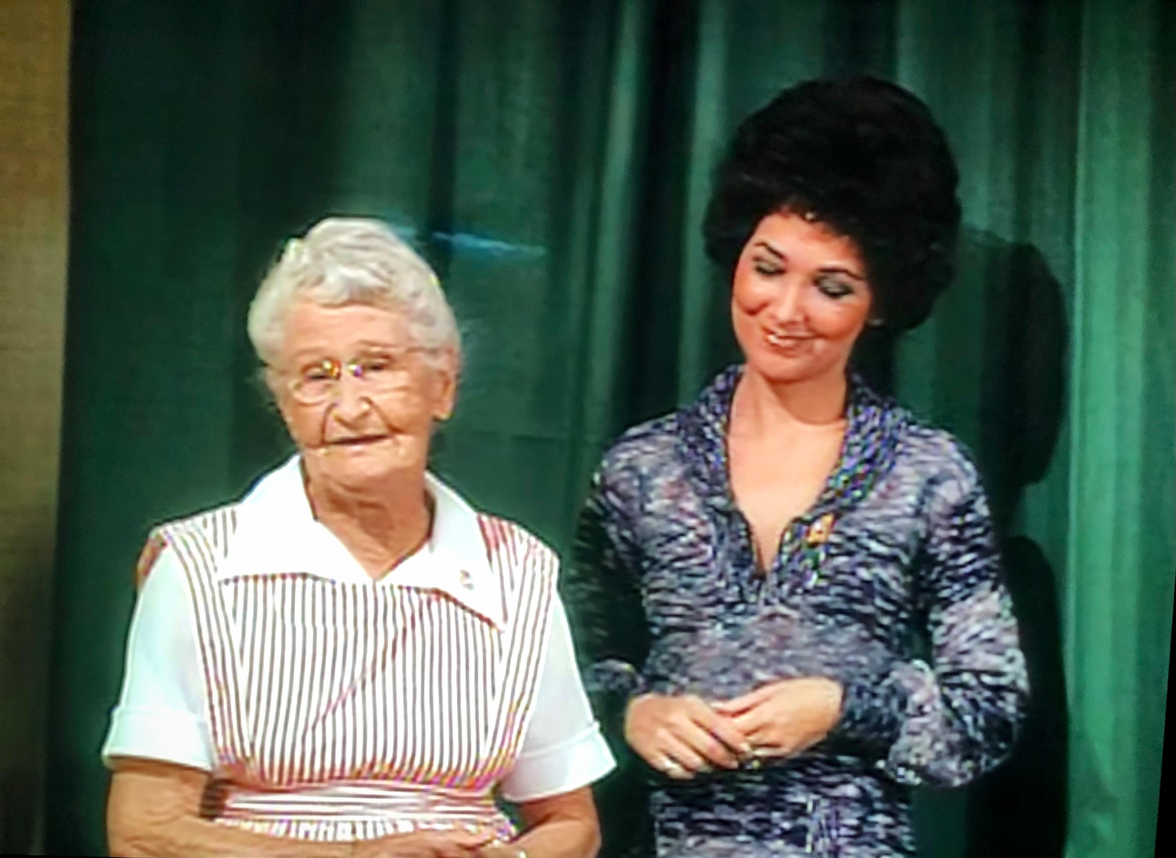 The Bob Newhart Show" Bob Has to Have His Tonsils Out, So He Spends  Christmas Eve in the Hospital (TV Episode 1975) - Merie Earle as Mrs.  Loomis - IMDb