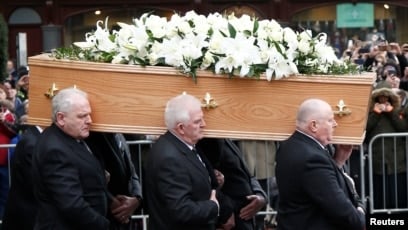 Scientist, Pop Culture Icon Stephen Hawking Mourned at Cambridge Funeral