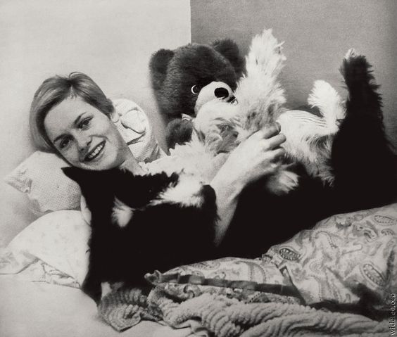 Twiggy no makeup