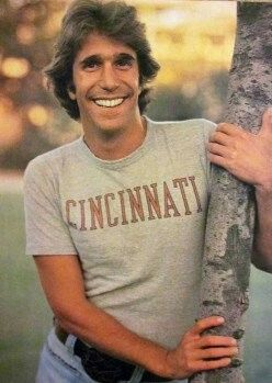Henry winkler | The fonz, Happy days tv show, Teen magazine