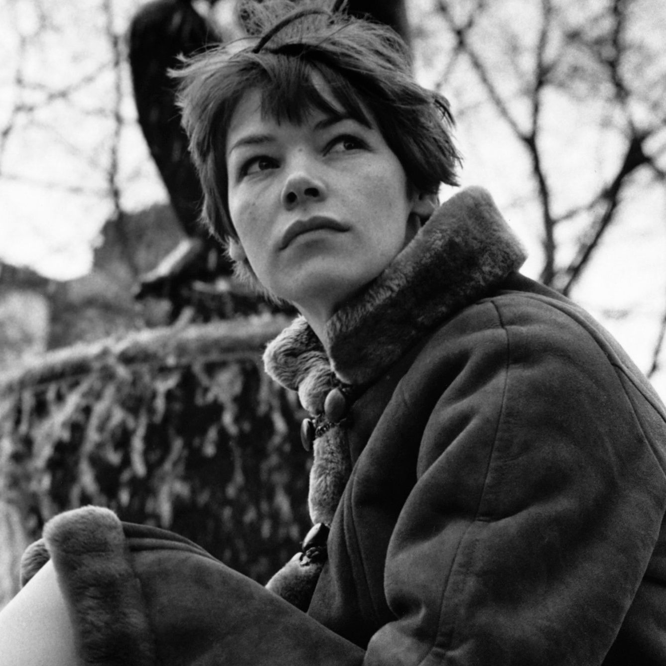 The Late Glenda Jackson, in Glorious Black and White | Vogue