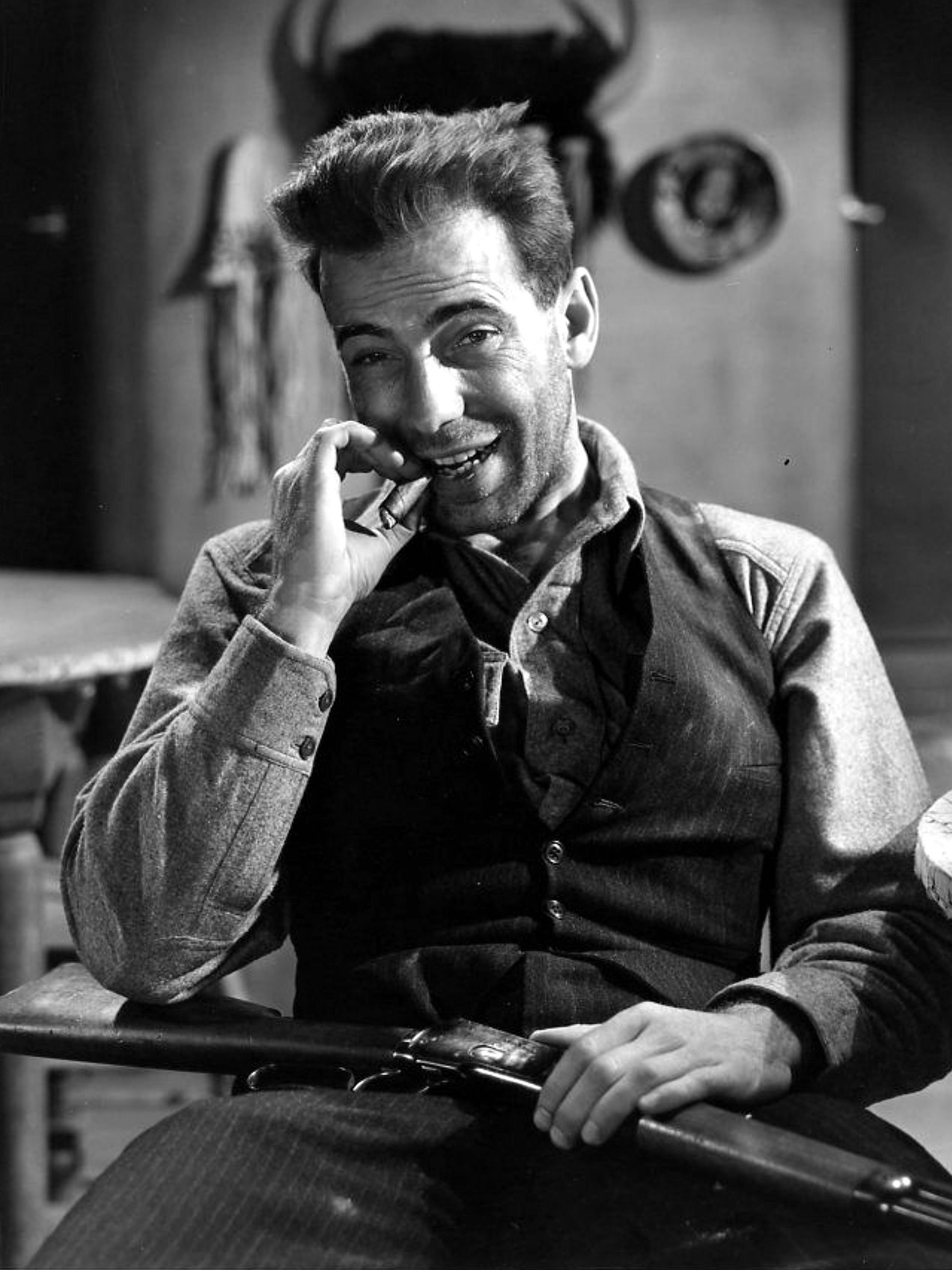 Humphrey Bogart in The Petrified Forest » BAMF Style