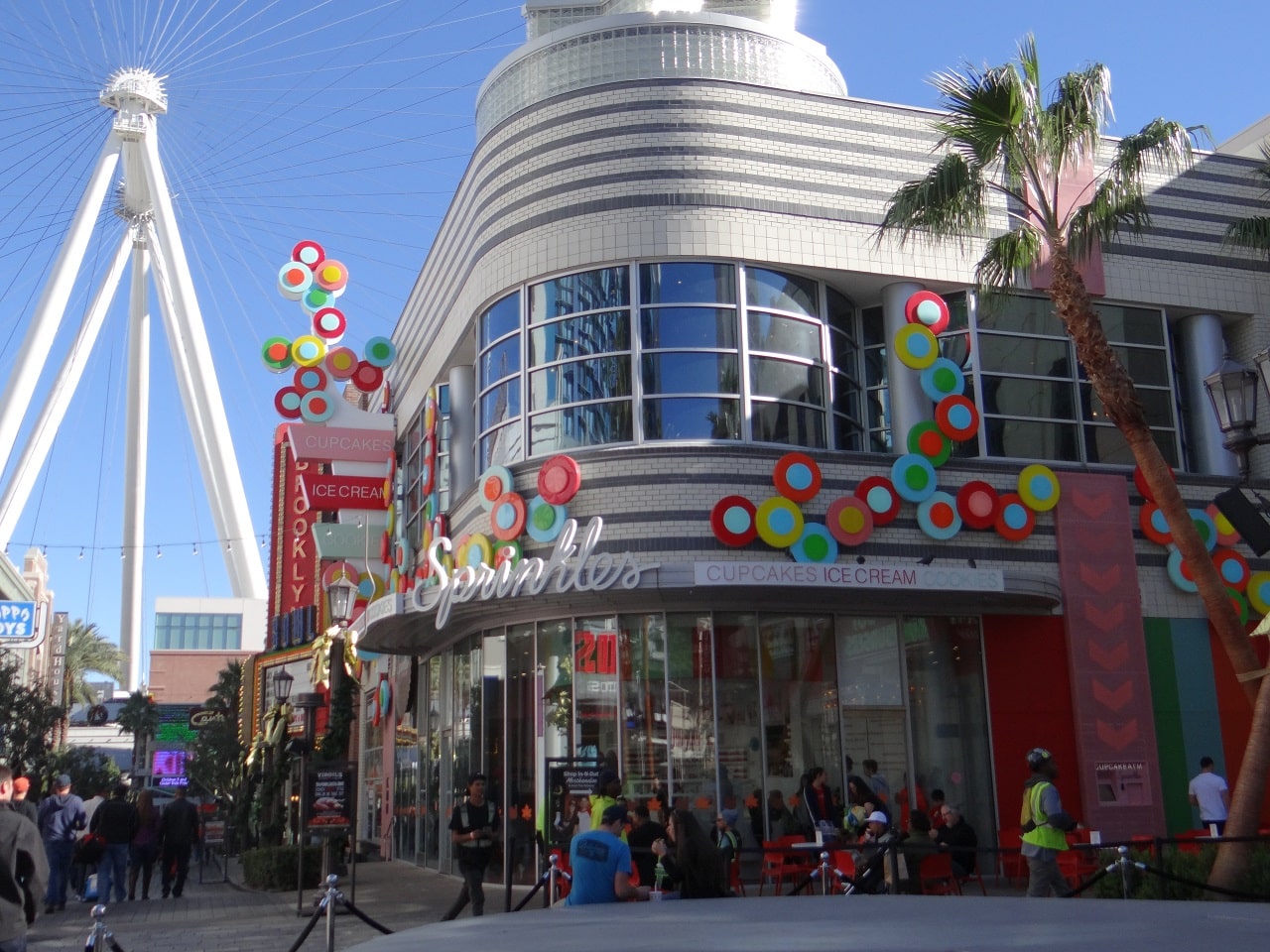 Las Vegas LINQ Promenade - New Attraction for Food & Fun on The Strip -  PhilaTravelGirl